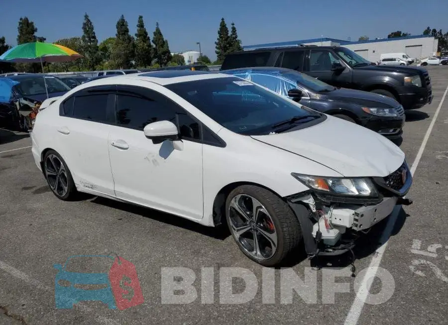2HGFB6E58FH701032 Photo# 4