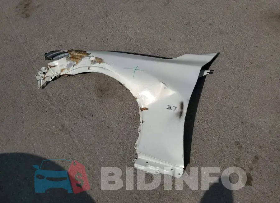 JN1BV7AR1FM392099 Photo# 12
