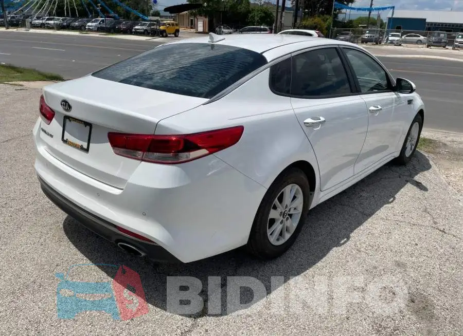 5XXGT4L38GG057526 Photo# 4