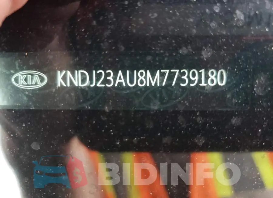 KNDJ23AU8M7739180 Photo# 12