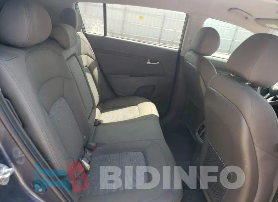 KNDPB3AC8G7866341 Photo# 10