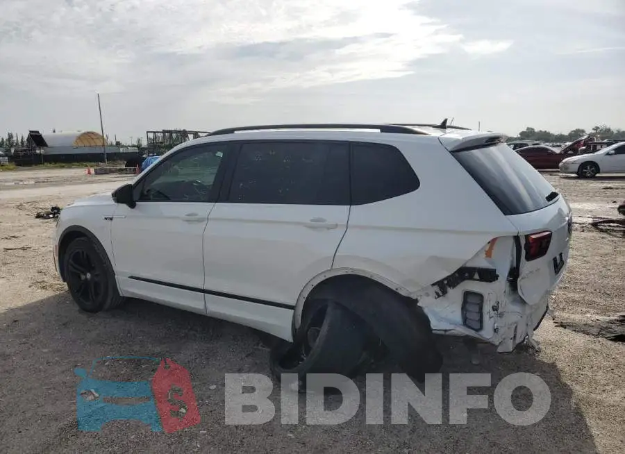 3VV3B7AX6KM168643 Photo# 2