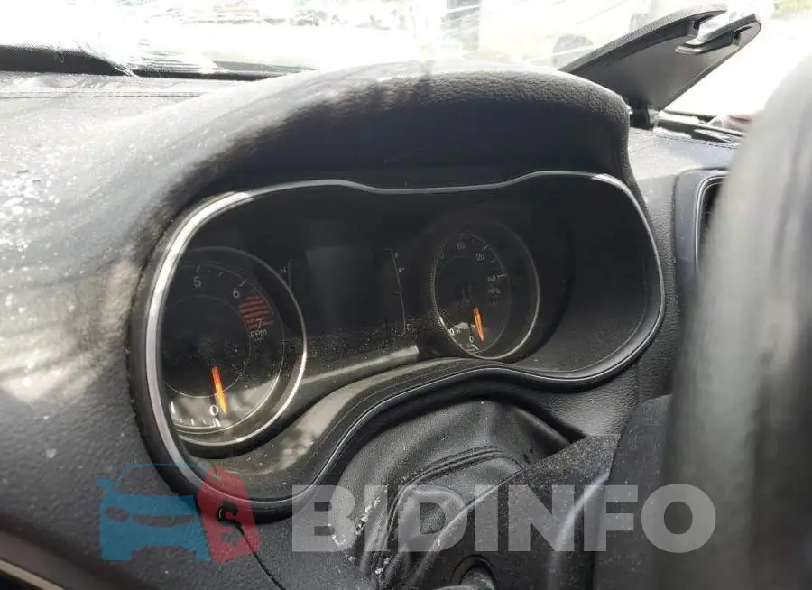 1C4PJLCB3KD381896 Photo# 9