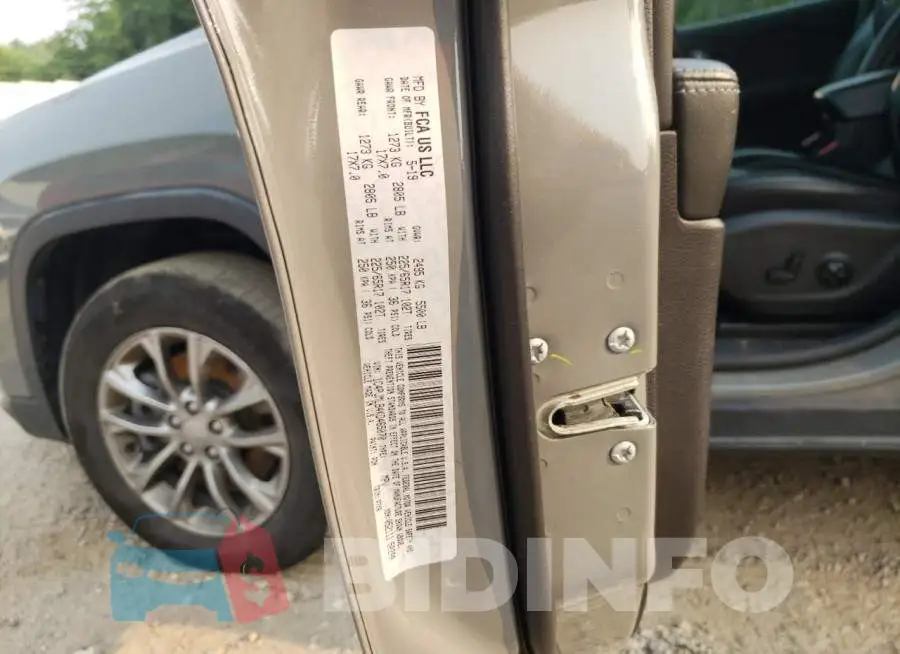 1C4PJMLB4KD465070 Photo# 13