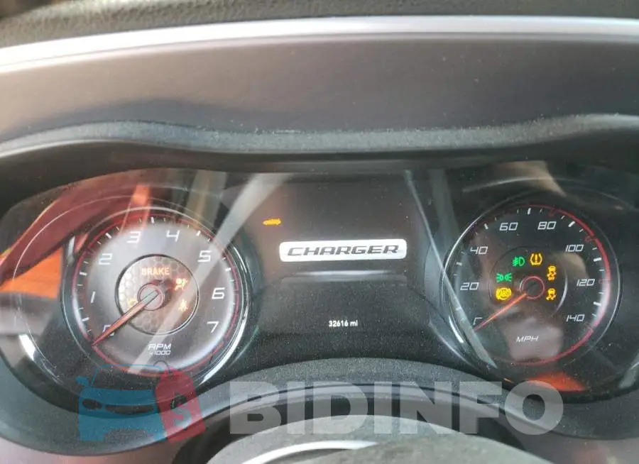 2C3CDXHG8MH648154 Photo# 9
