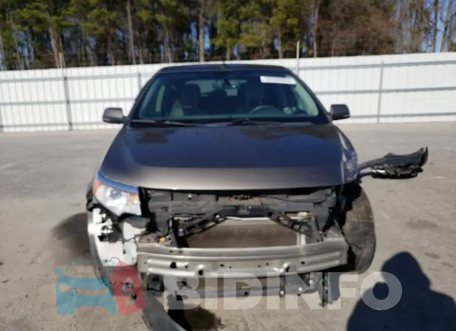 2FMDK3KC5EBA77548 Photo# 5
