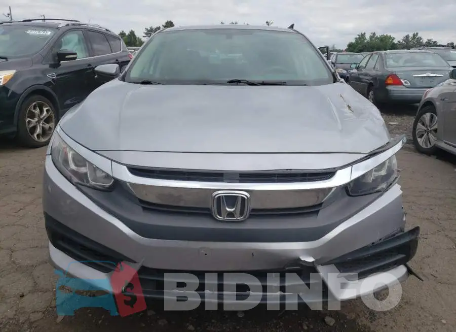 19XFC2F79HE202808 Photo# 5