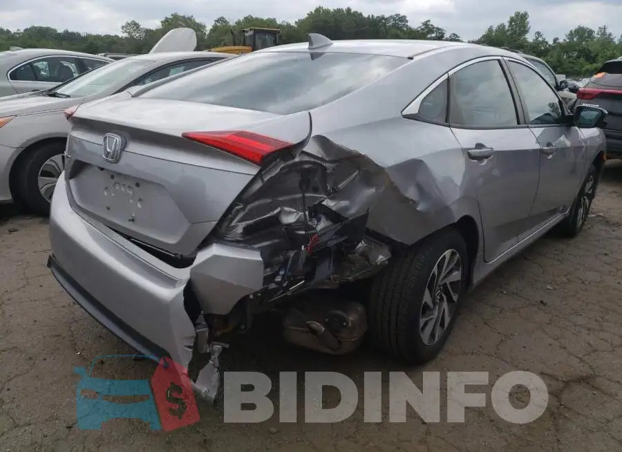 19XFC2F79HE202808 Photo# 3