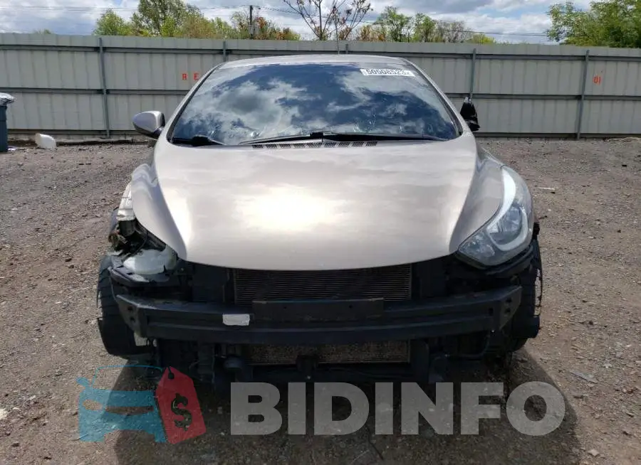 5NPDH4AE9FH604024 Photo# 5