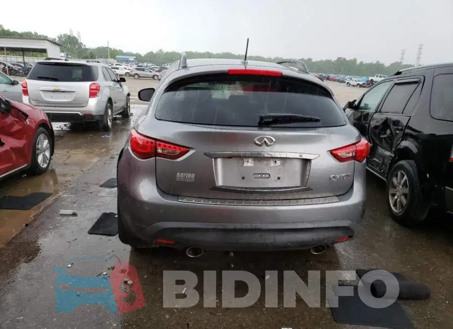 JN8CS1MU8HM140980 Photo# 6