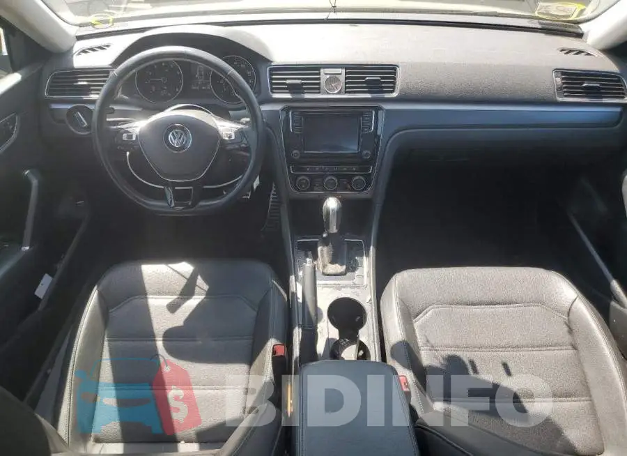 1VWDT7A39HC049733 Photo# 8
