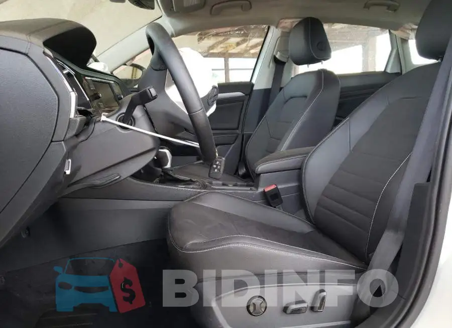 3VW7M7BU6PM017899 Photo# 7
