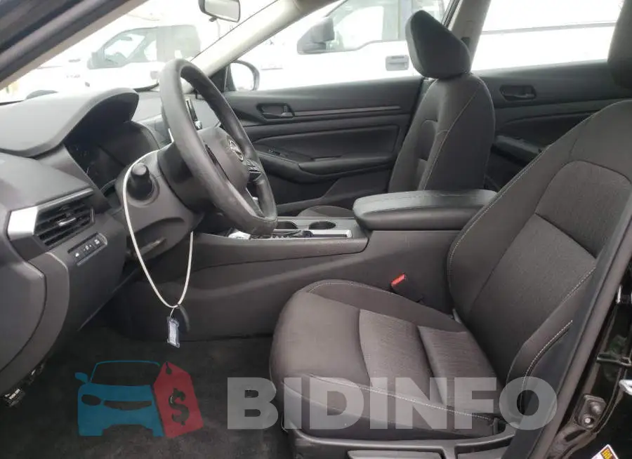 1N4BL4BV9PN350214 Photo# 7