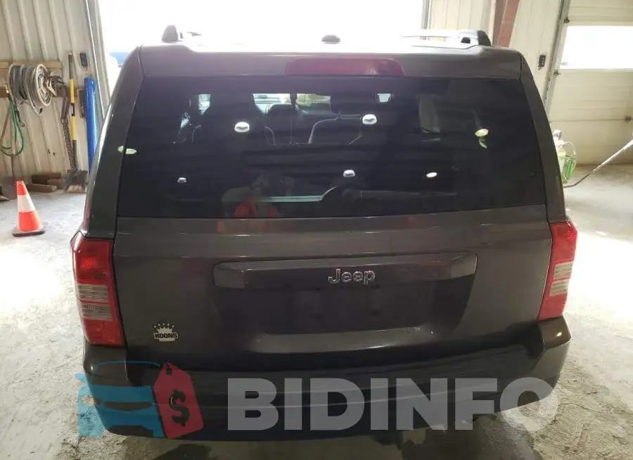 1C4NJPBB5HD166593 Photo# 6