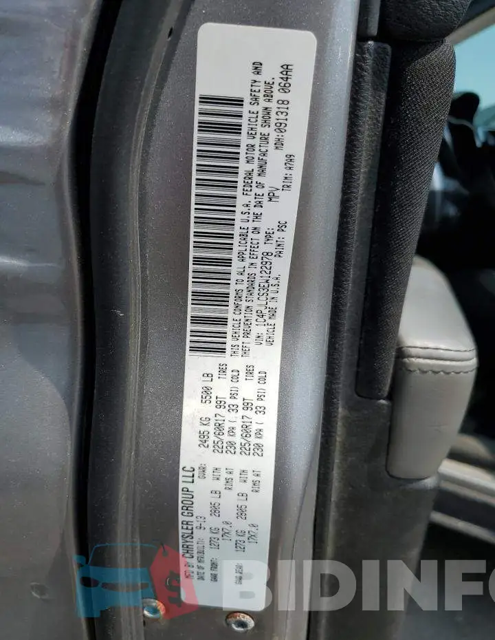 1C4PJLCS3EW122978 Photo# 13