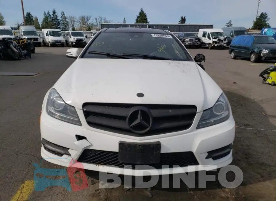 WDDGJ4HB2FG431163 Photo# 5