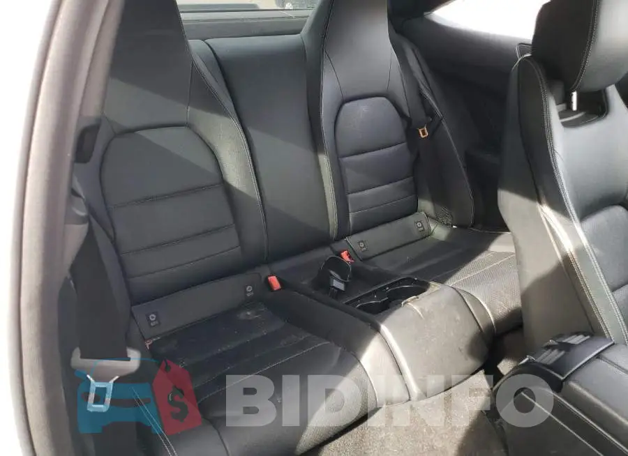 WDDGJ4HB2FG431163 Photo# 10
