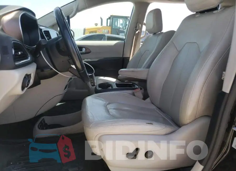 2C4RC1EG6HR525155 Photo# 7