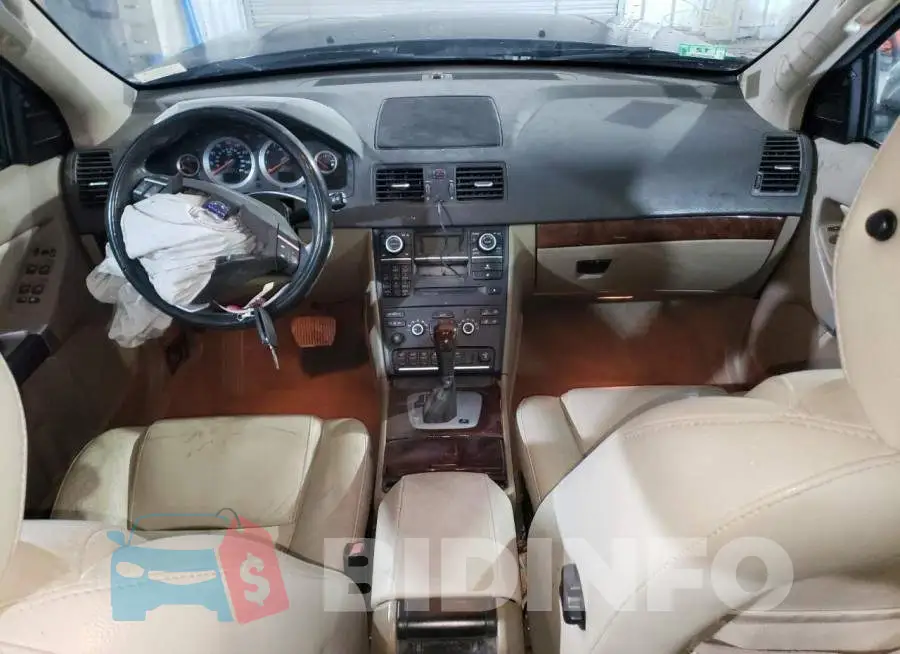 YV4952CZ2E1687687 Photo# 8