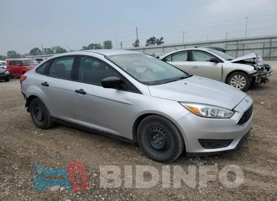 1FADP3E20HL275621 Photo# 4
