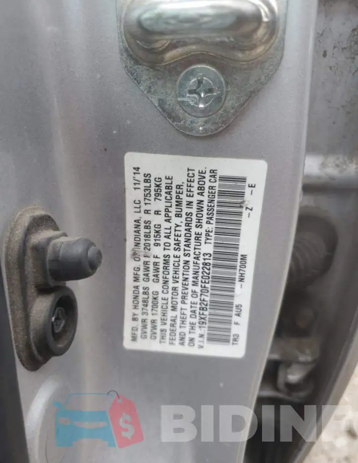 19XFB2F70FE022813 Photo# 12
