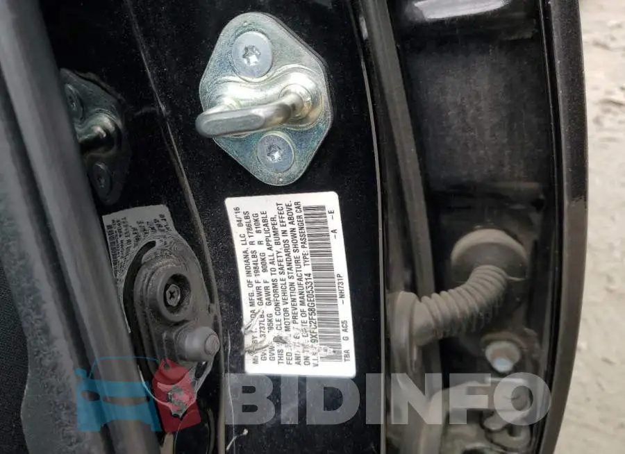 19XFC2F58GE055314 Photo# 12