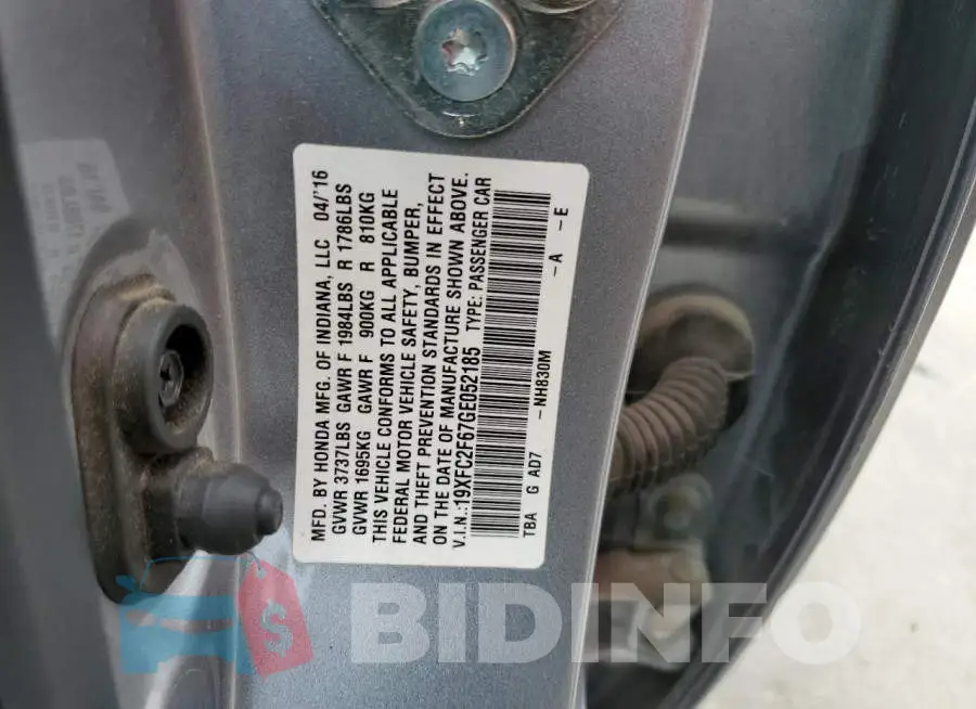 19XFC2F67GE052185 Photo# 12