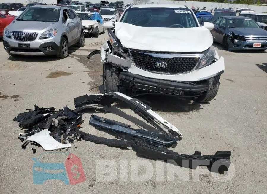 KNDPB3AC7G7837607 Photo# 5