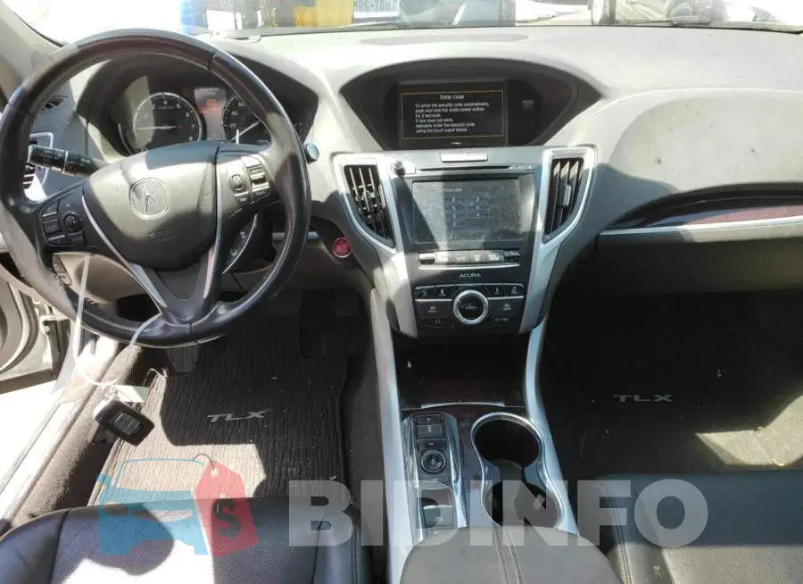 19UUB3F70GA003486 Photo# 8