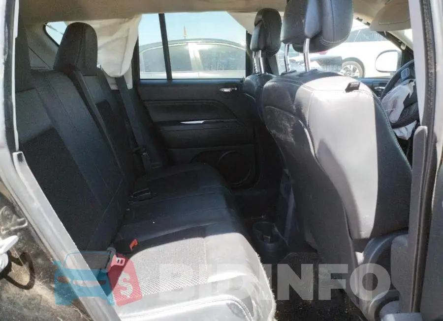 1C4NJDEB1ED689115 Photo# 10