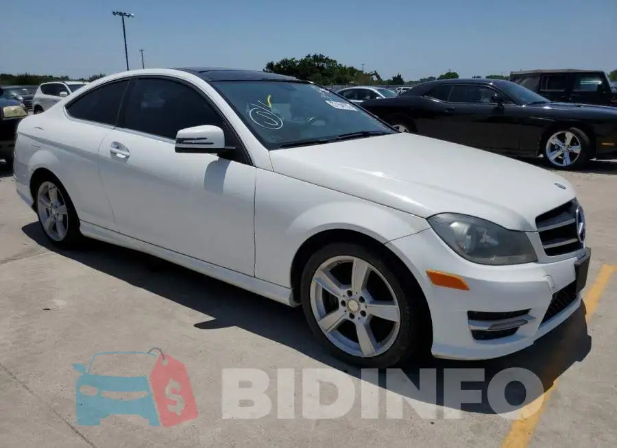 WDDGJ4HB4EG286691 Photo# 4