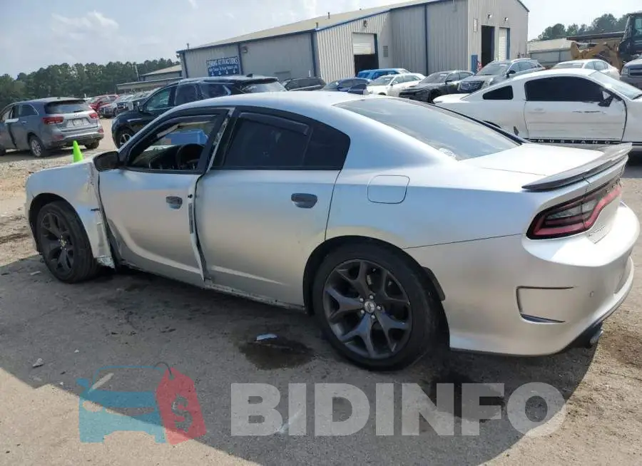 2C3CDXCT2KH552540 Photo# 2