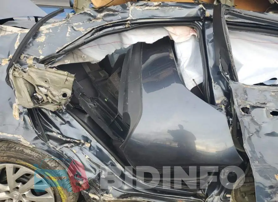 2T1BURHE0KC148143 Photo# 10
