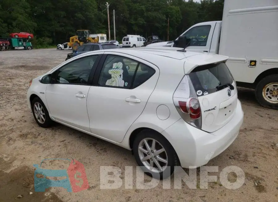 JTDKDTB38E1569606 Photo# 2
