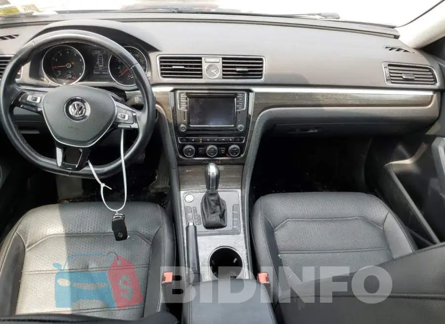 1VWBT7A30GC004427 Photo# 8