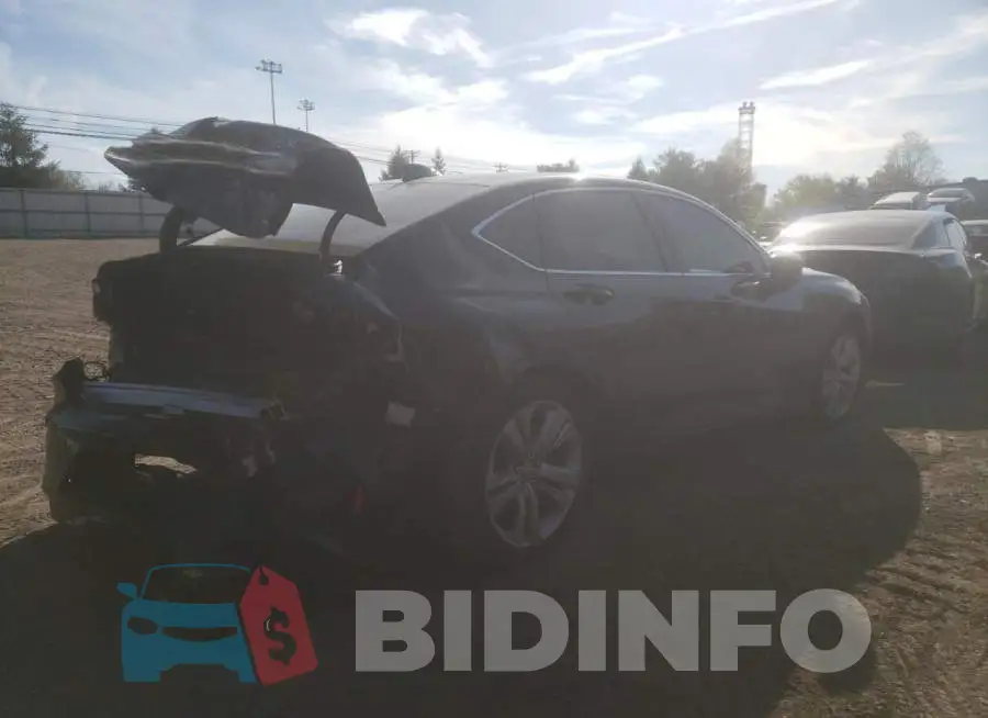 19UUB5F43PA001393 Photo# 3