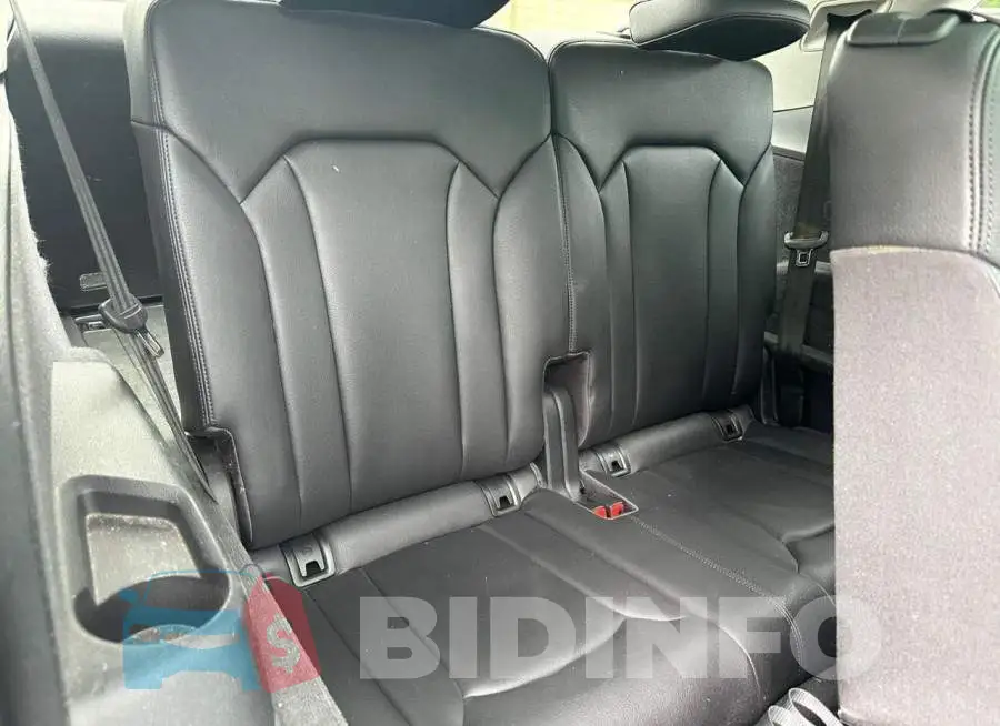 WA1LAAF70KD003331 Photo# 6