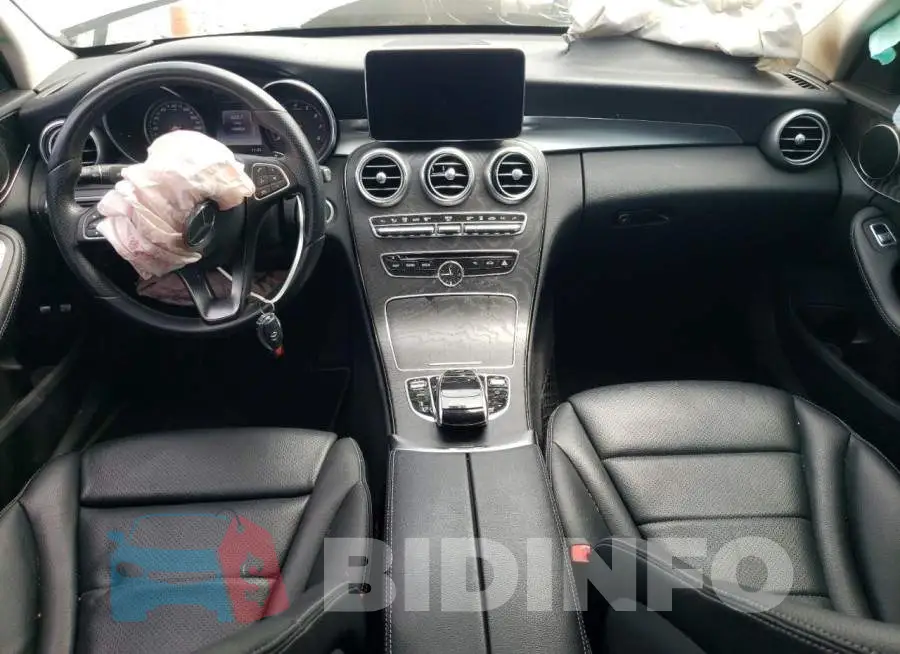 55SWF4HB4GU164707 Photo# 8