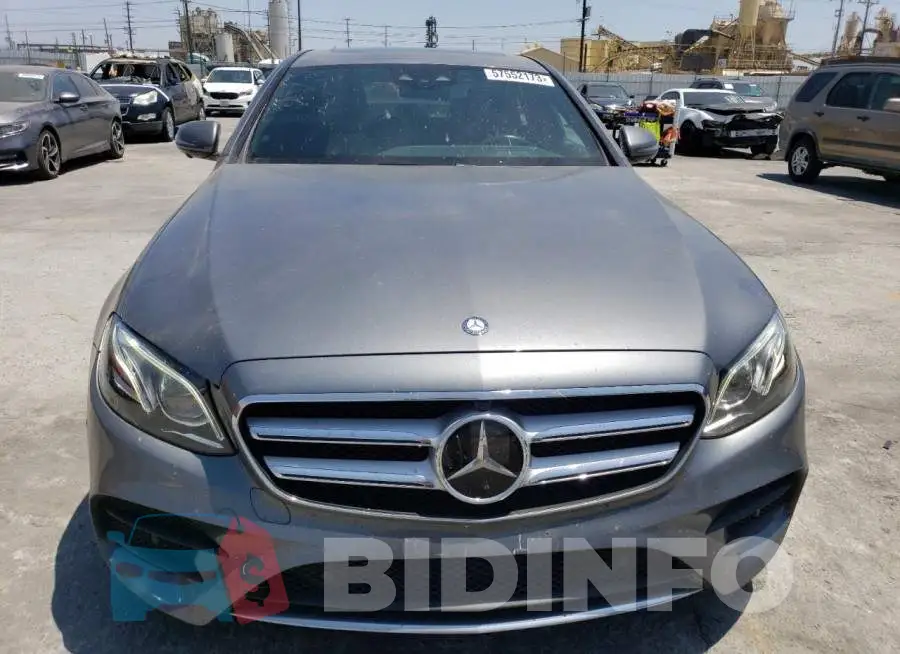 WDDZF4JB3HA169938 Photo# 5