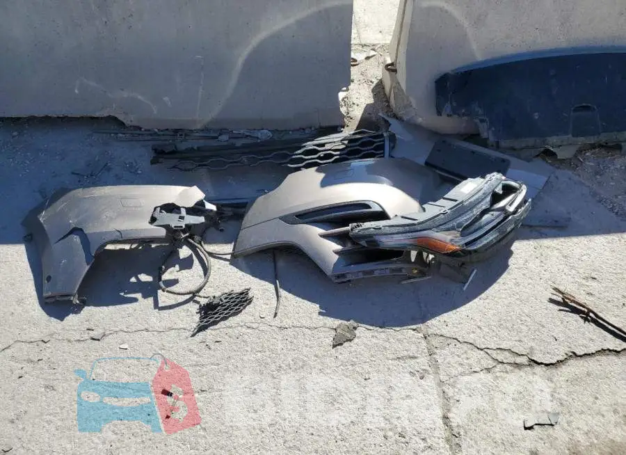 SALYL2RV8JA749072 Photo# 13