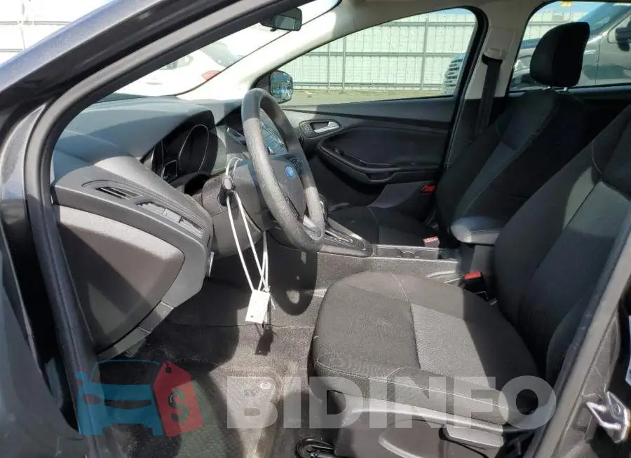 1FADP3F20JL269385 Photo# 7