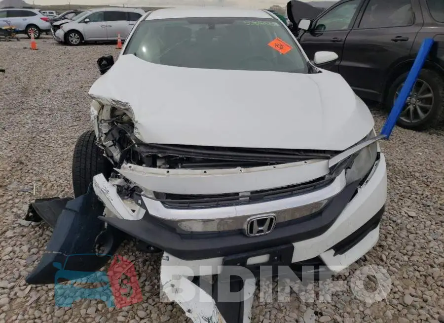 19XFC2F5XGE218142 Photo# 5