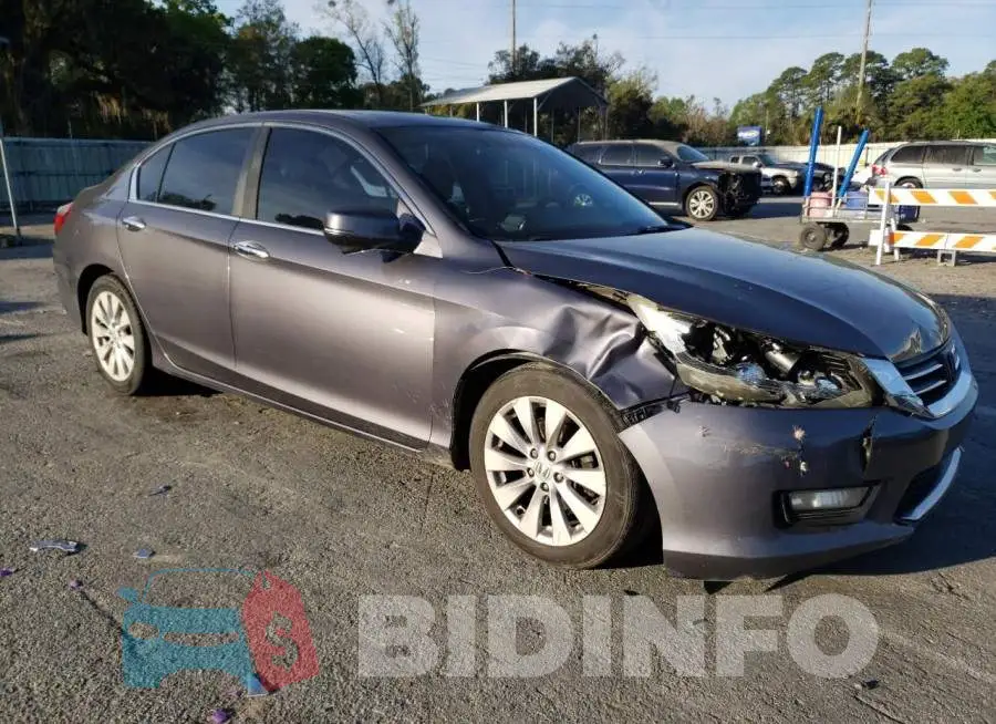 1HGCR2F8XEA174138 Photo# 4