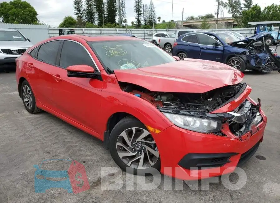 2HGFC2F76JH570147 Photo# 4