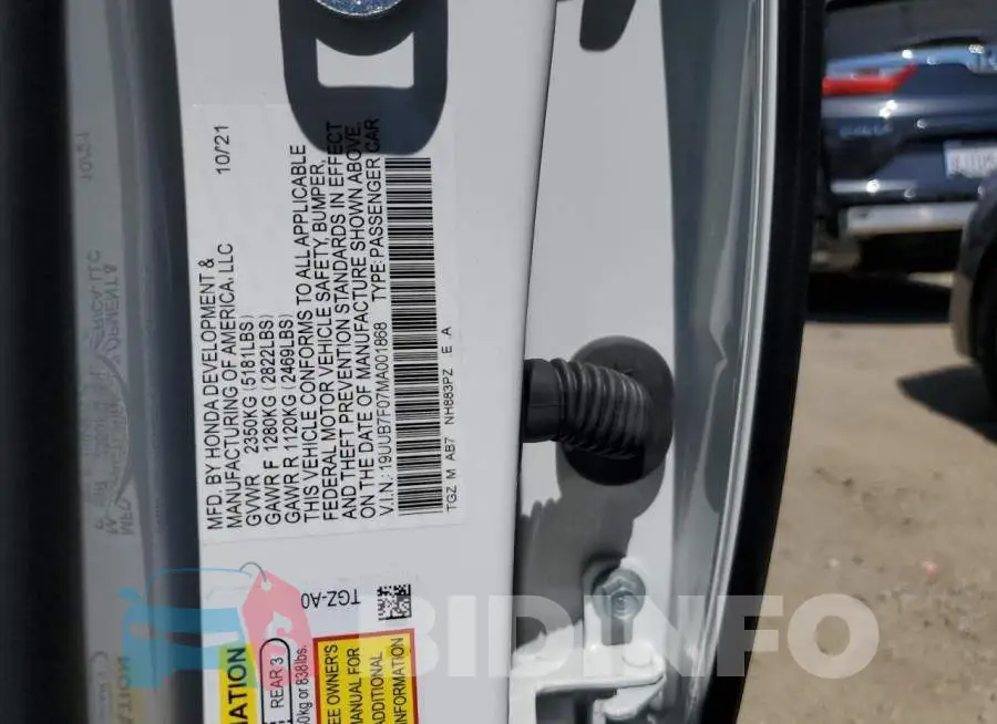 19UUB7F07MA001868 Photo# 13
