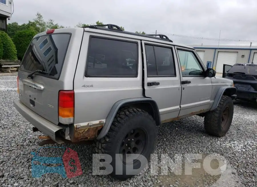 1J4FF68S3YL179835 Photo# 3