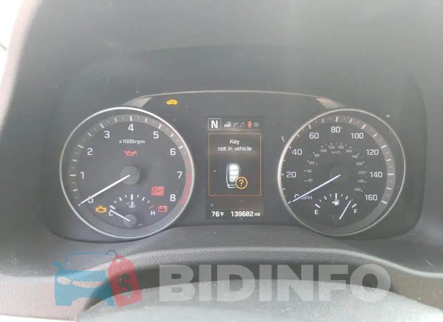 KMHD84LF8HU160239 Photo# 9