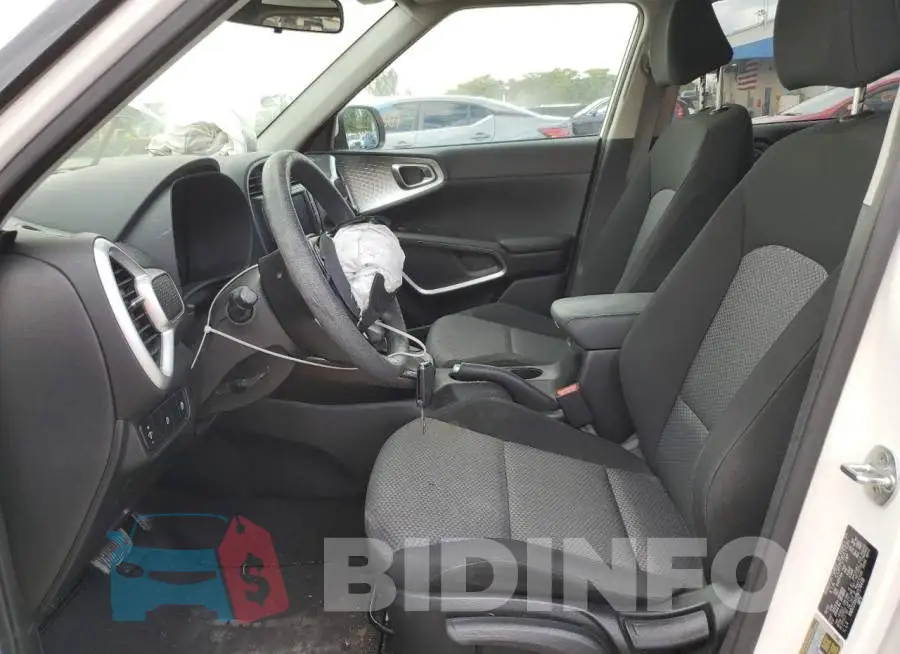 KNDJ23AU2N7176418 Photo# 7