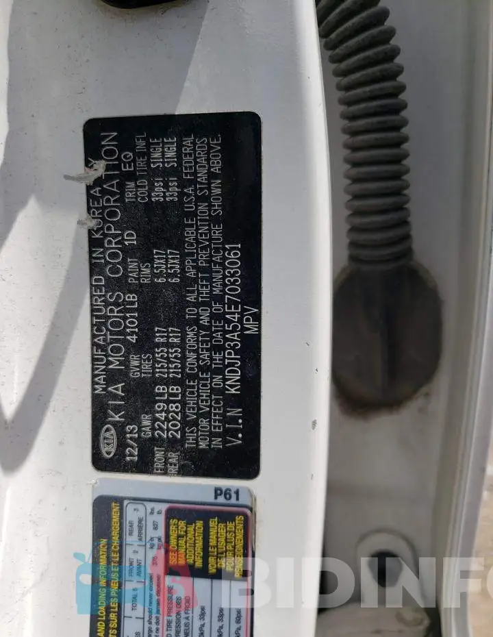 KNDJP3A54E7033061 Photo# 13