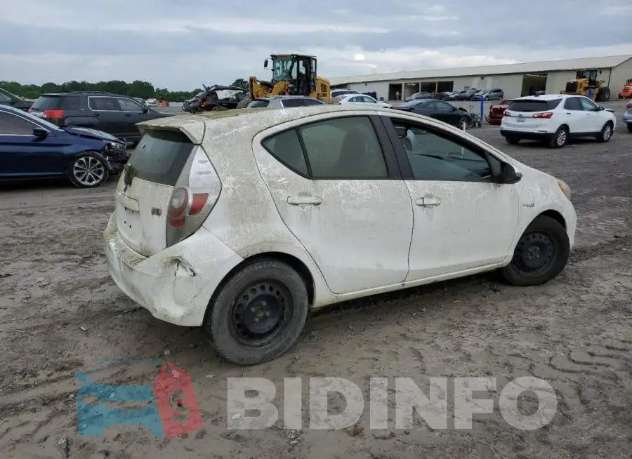 JTDKDTB35E1070486 Photo# 3